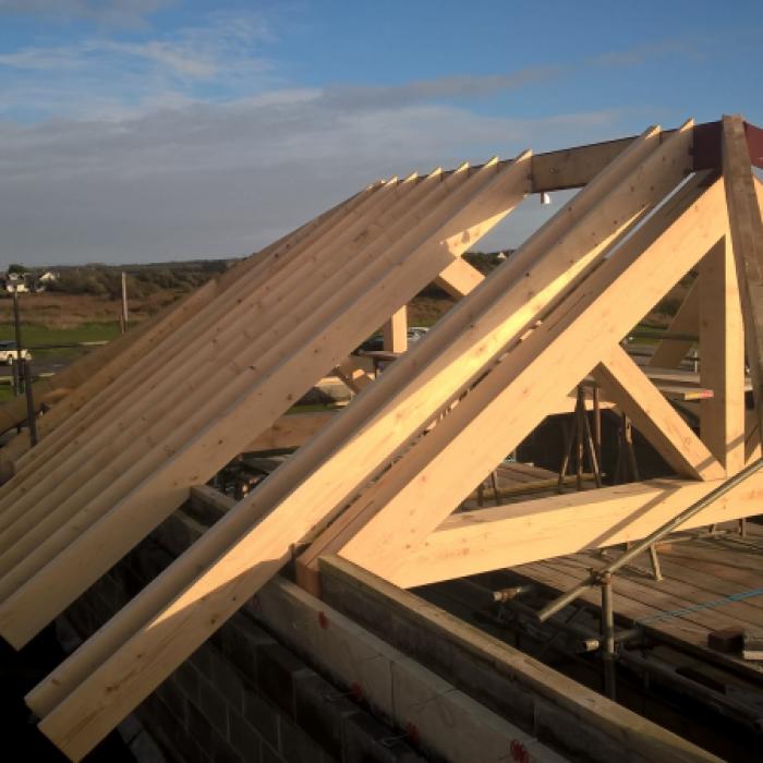 Roof New Roof takes Shape